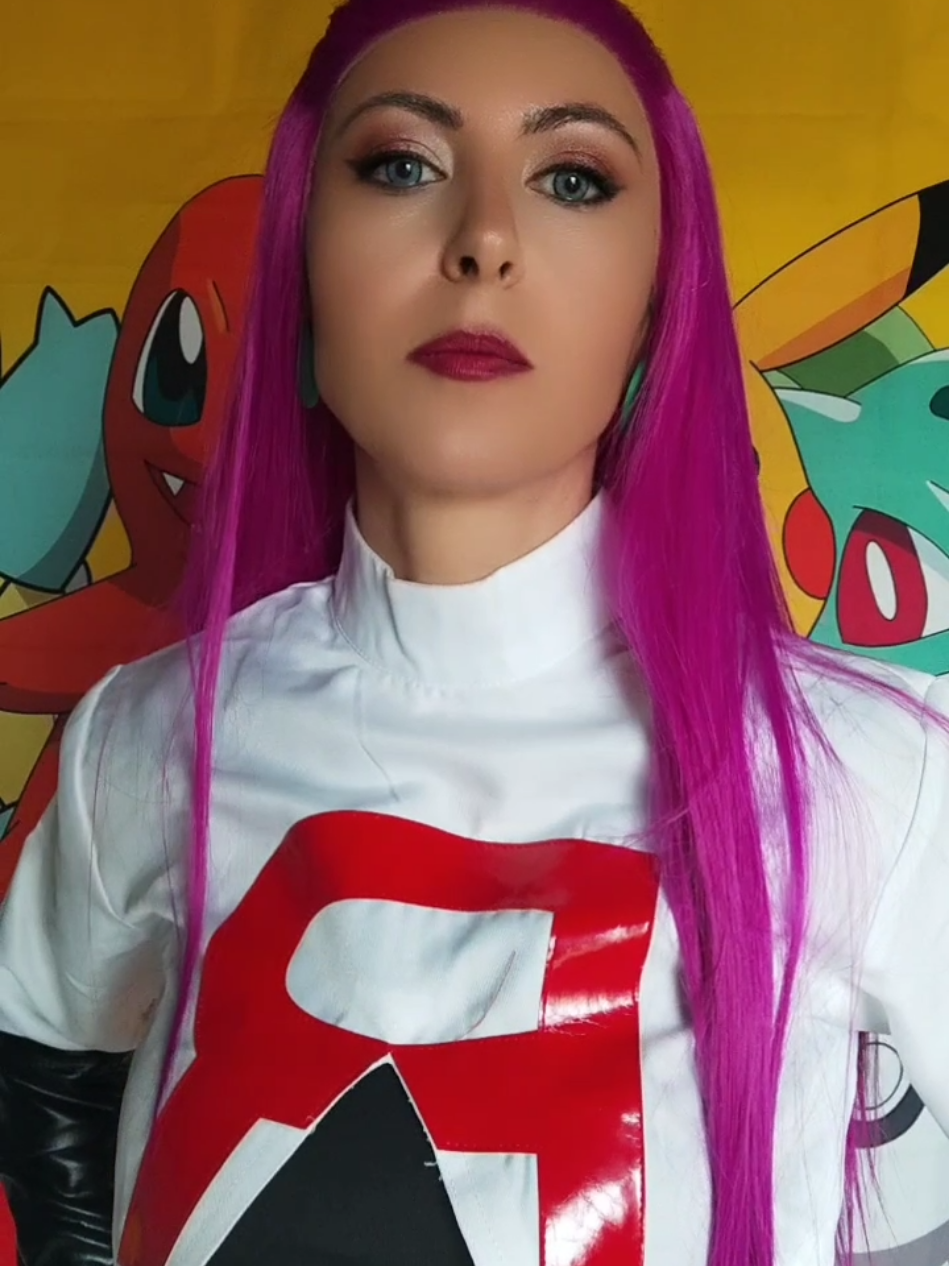 @EikōCosplay