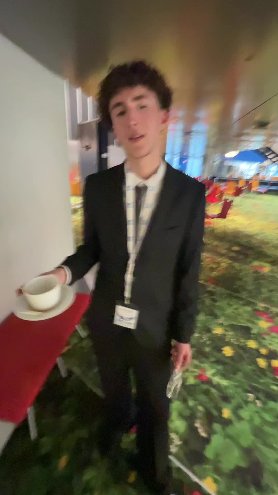 @✰