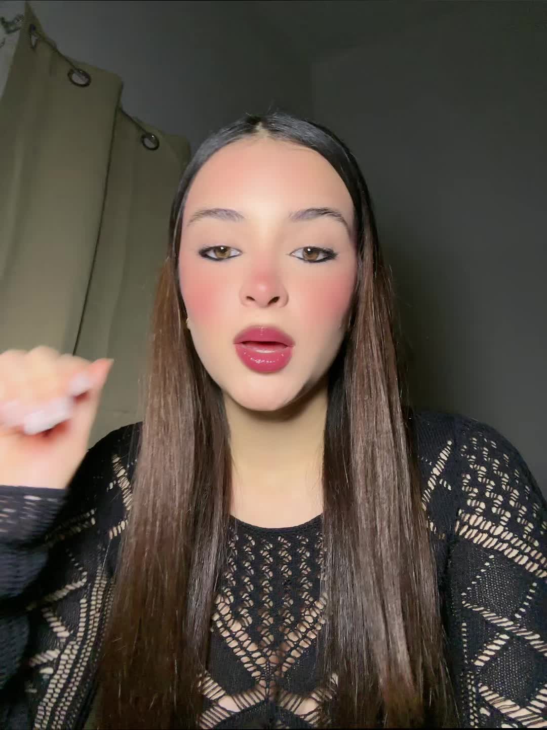 @Anajzobra