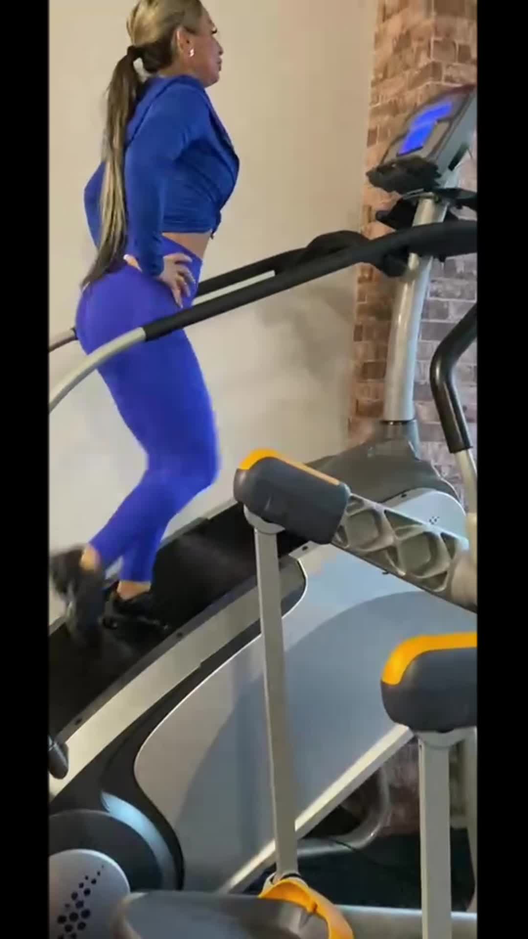 @Erika Tokarova