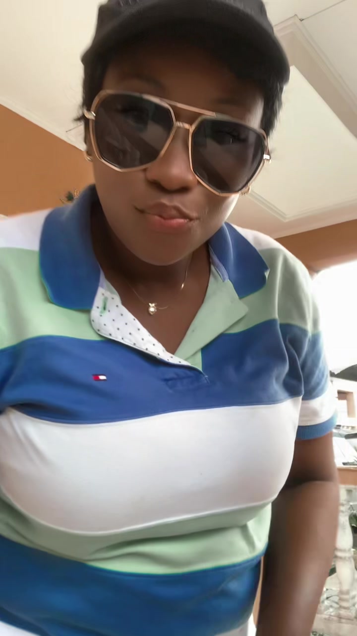 @christinaroseperl