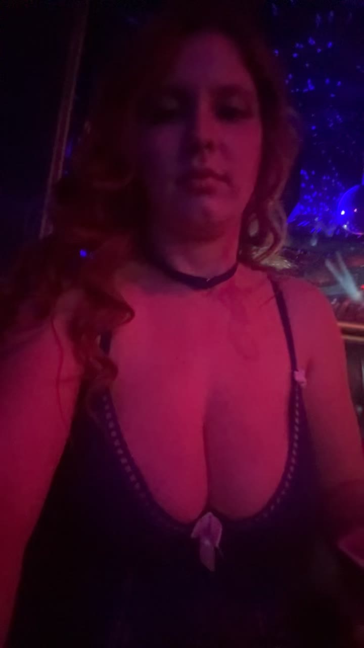 @nina_capel
