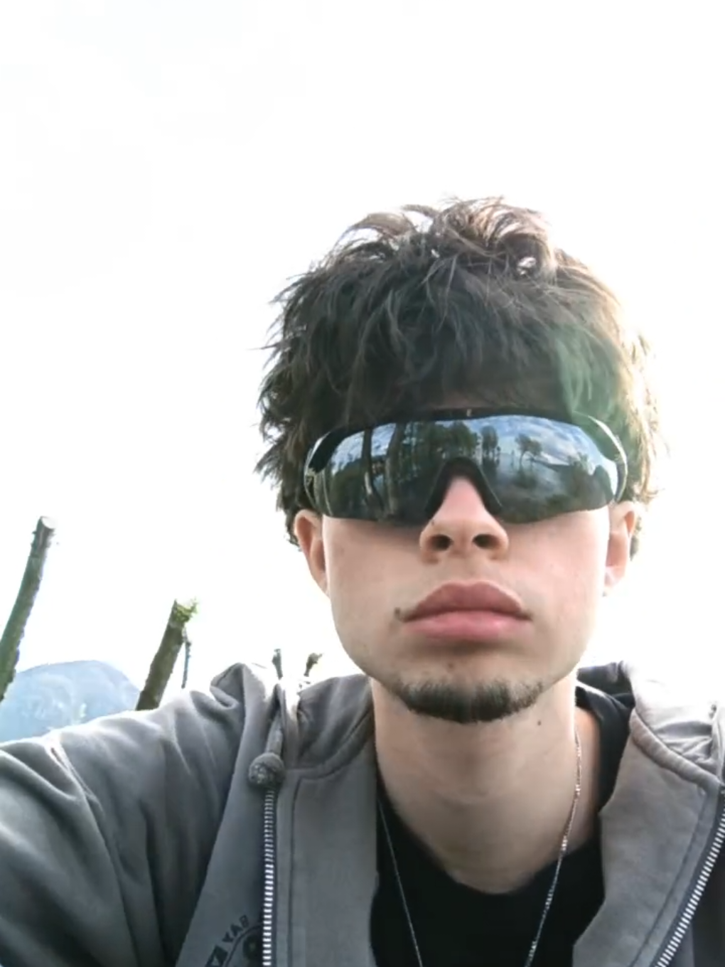 @knicoh