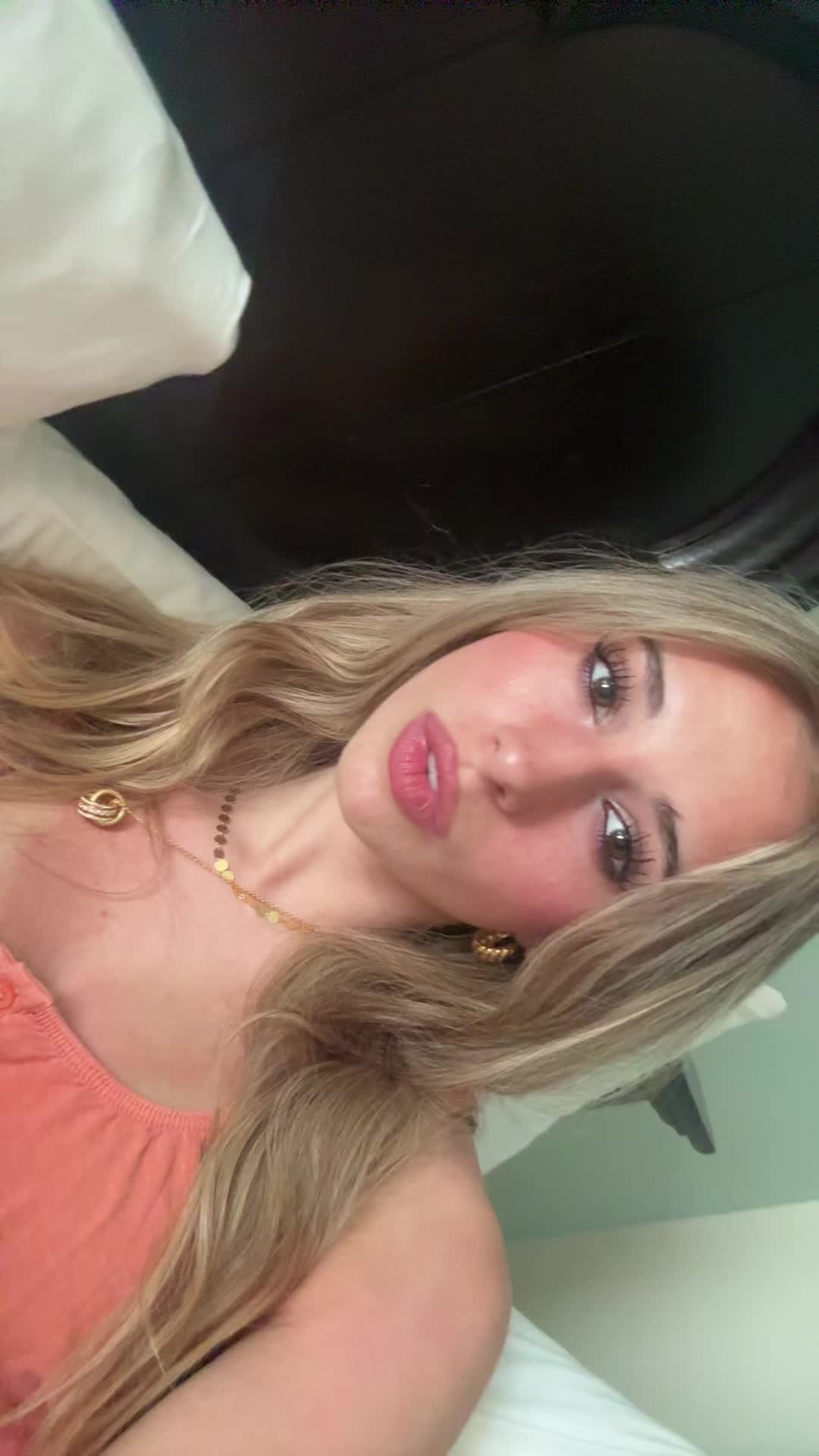 @hi