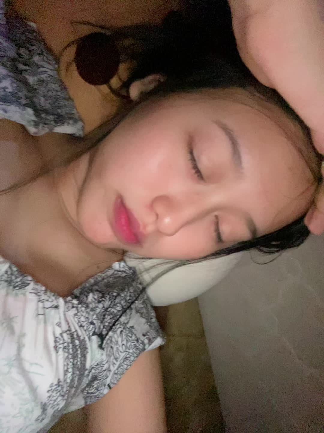 @iz44