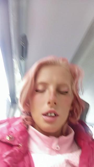 @missqueen012025