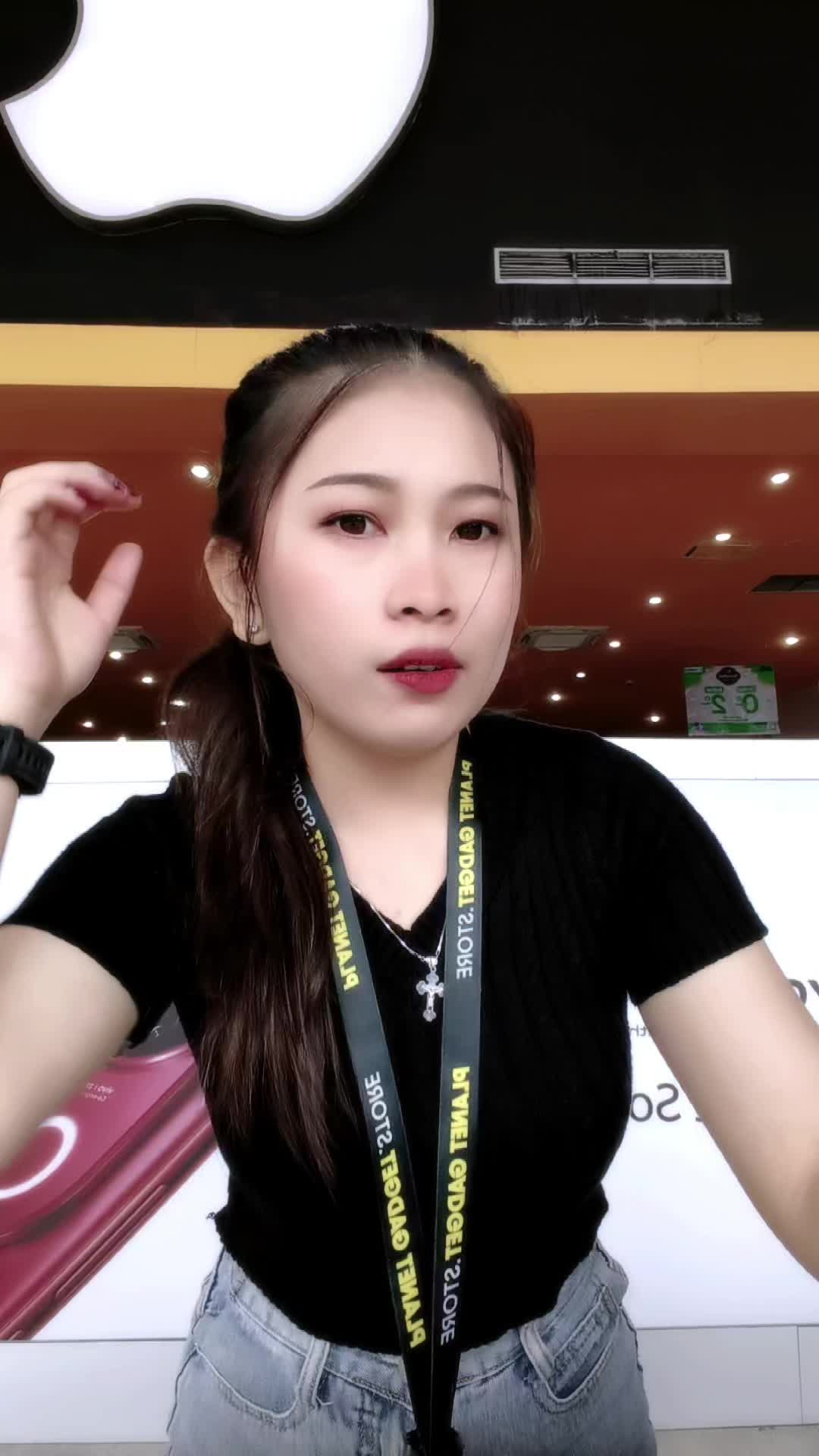 @Jeenayy