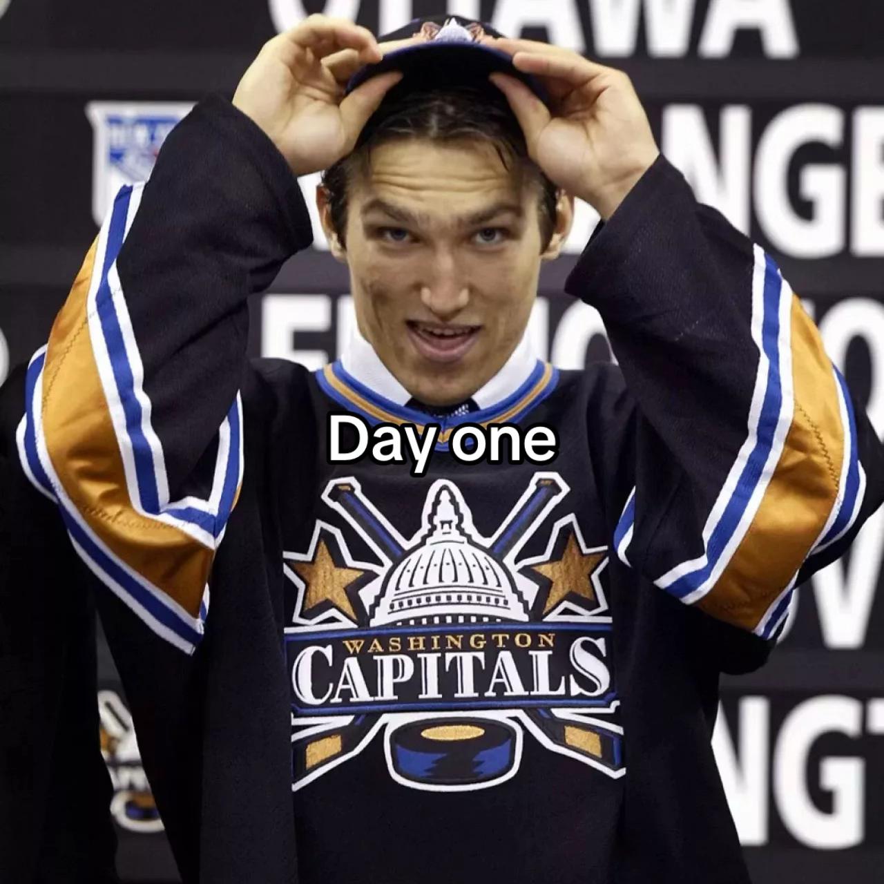 @NHLKNOWITALL