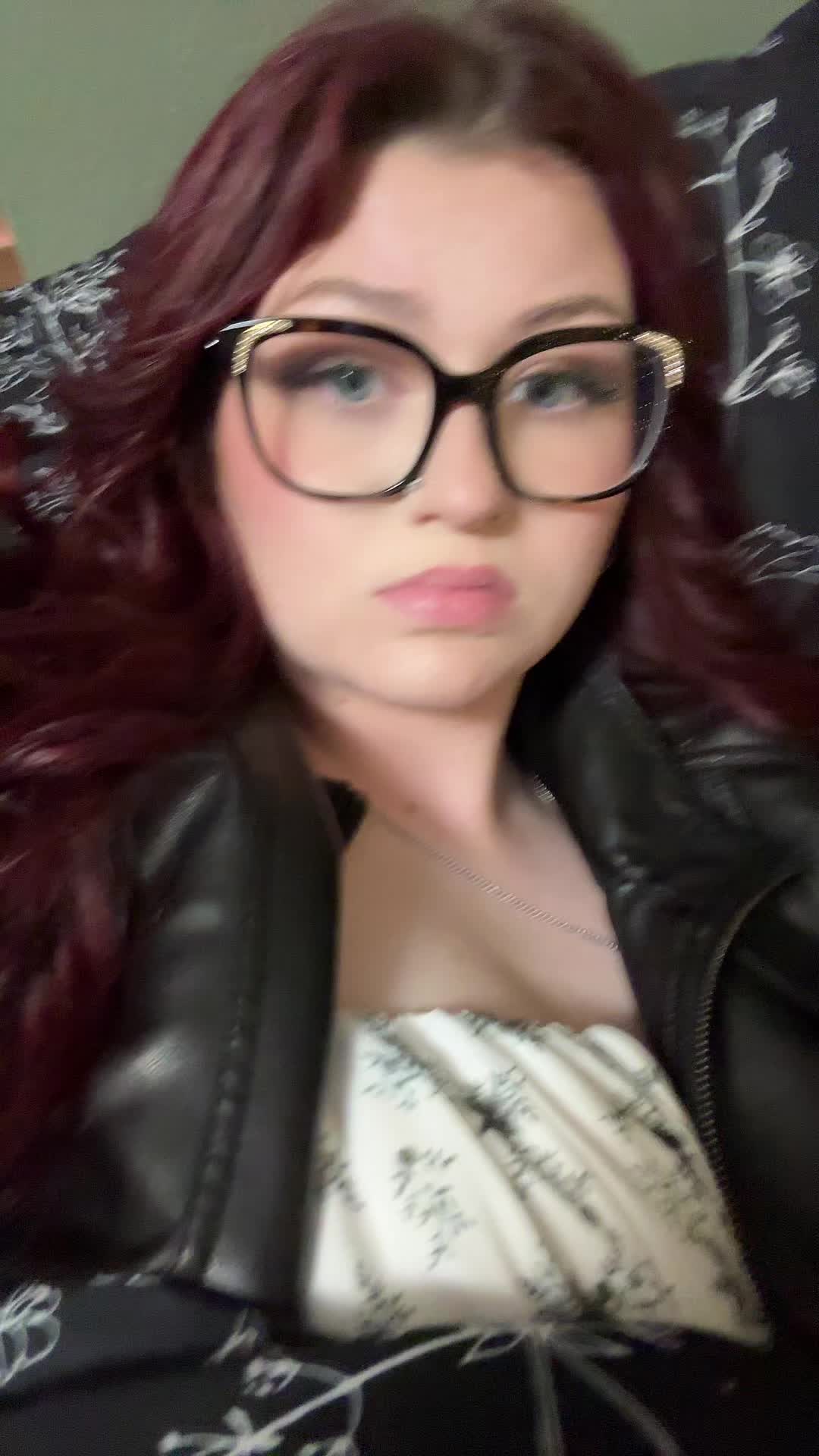 @Bella