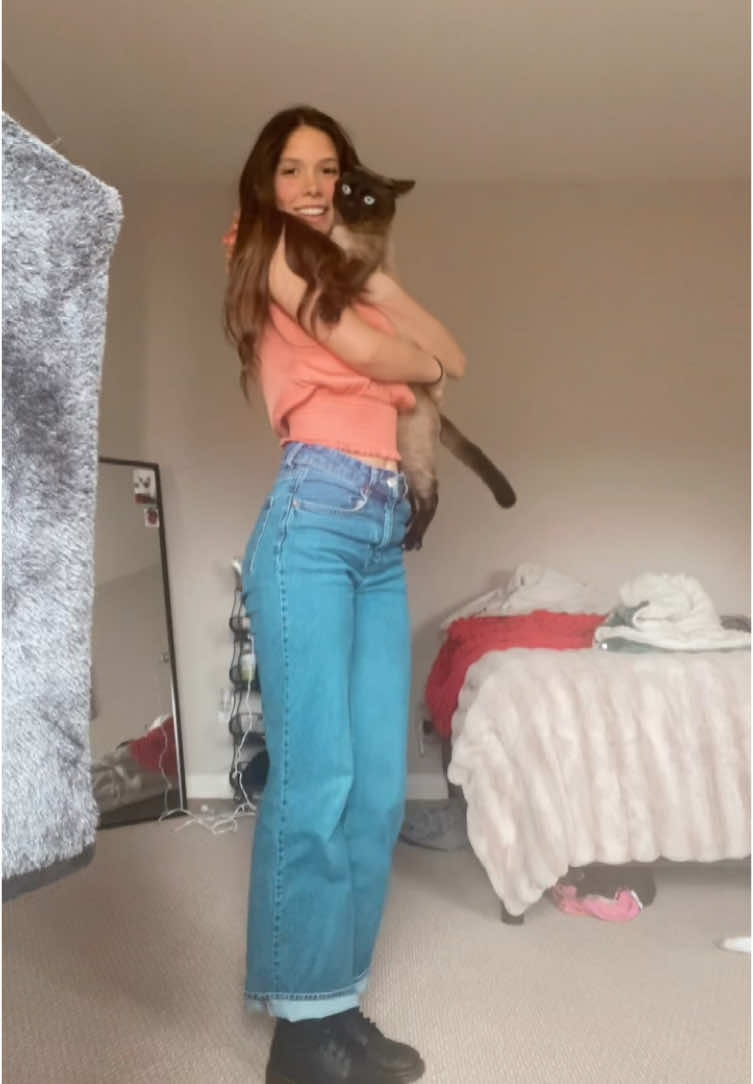 @dakotafife