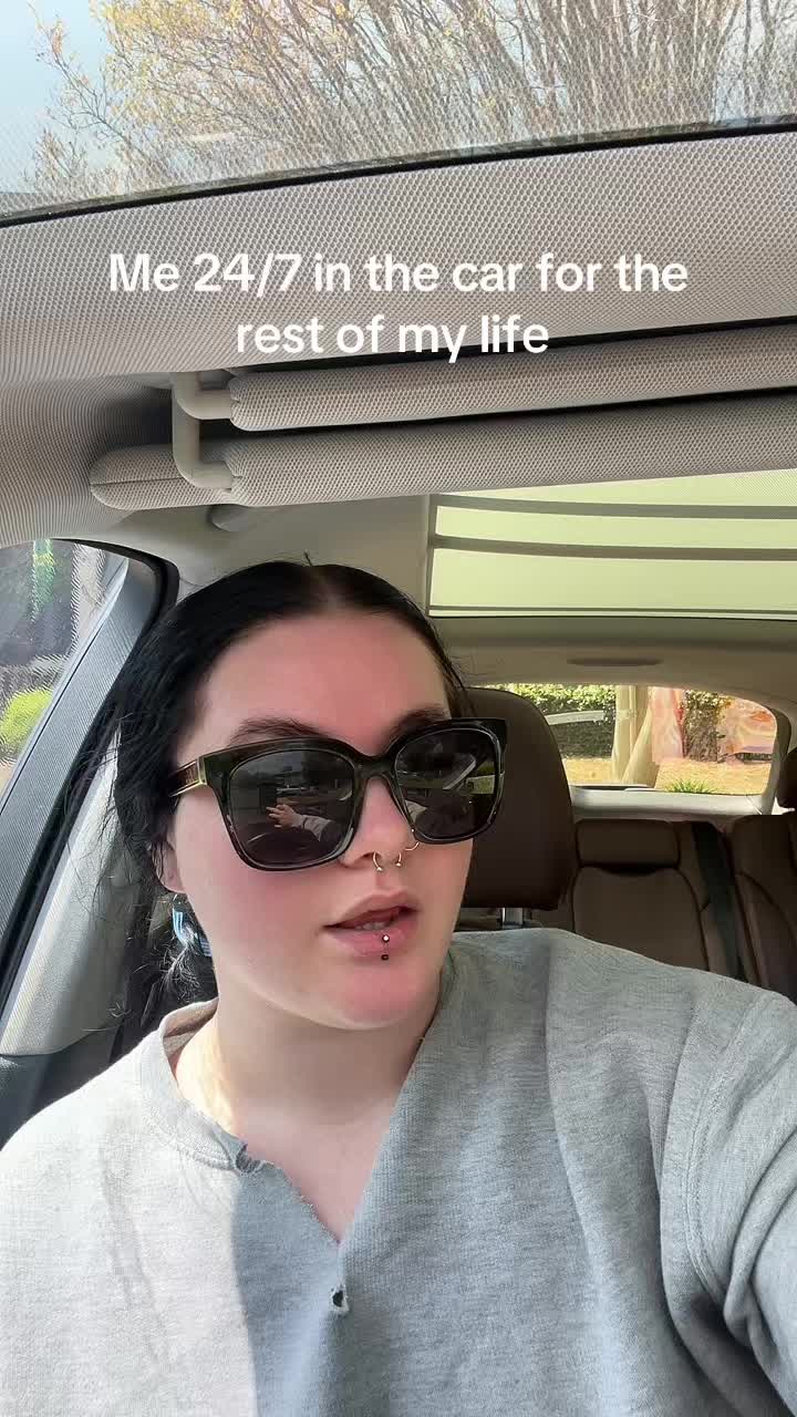 @Courtney 🖤