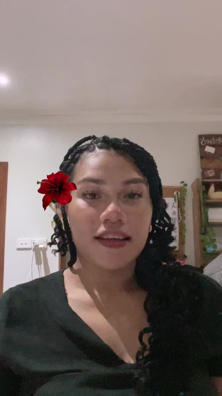 @Ellenoah