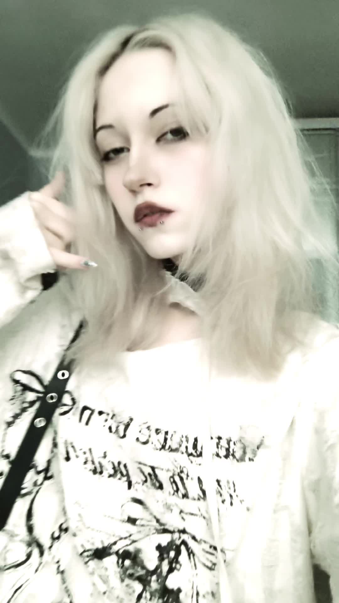 @₊˚⊹♡ k@йLин4|/|к＞᎑＜ ˎˊ˗