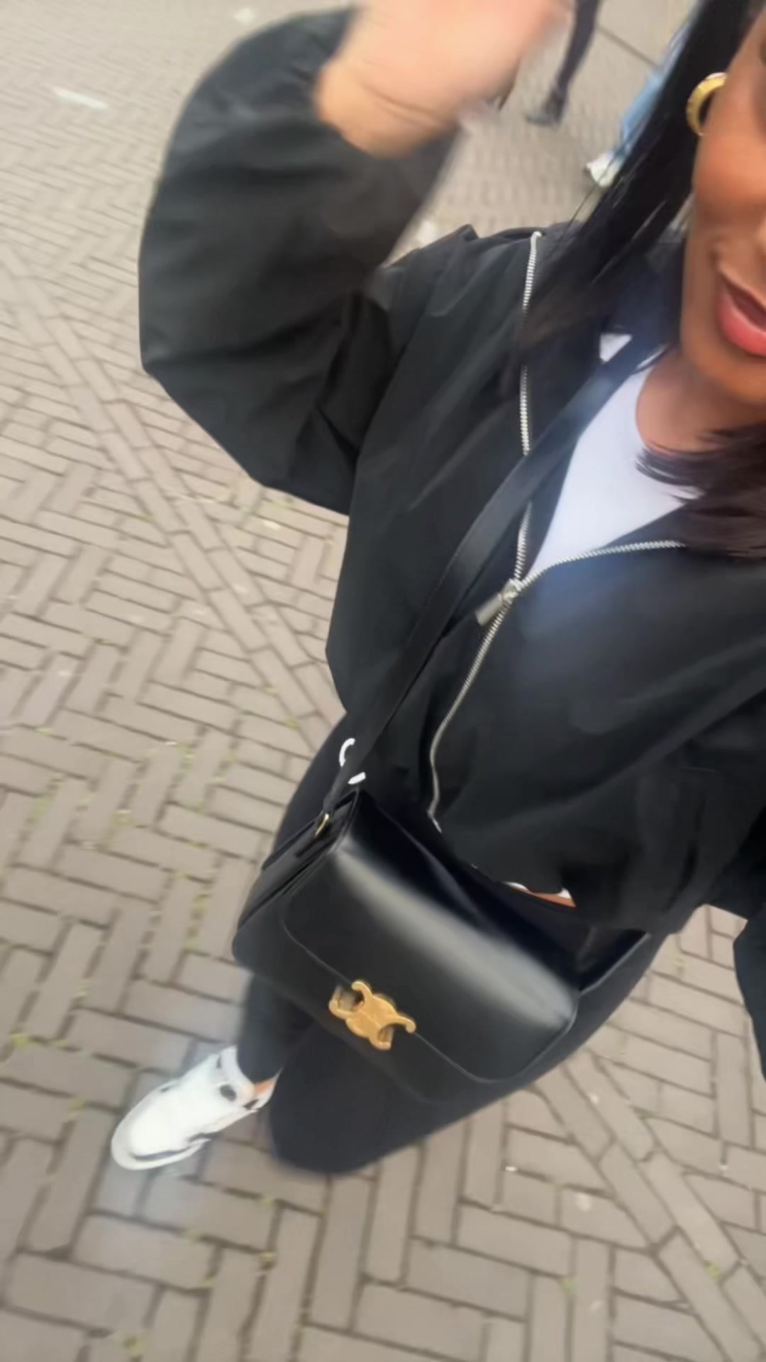@VanneJ18