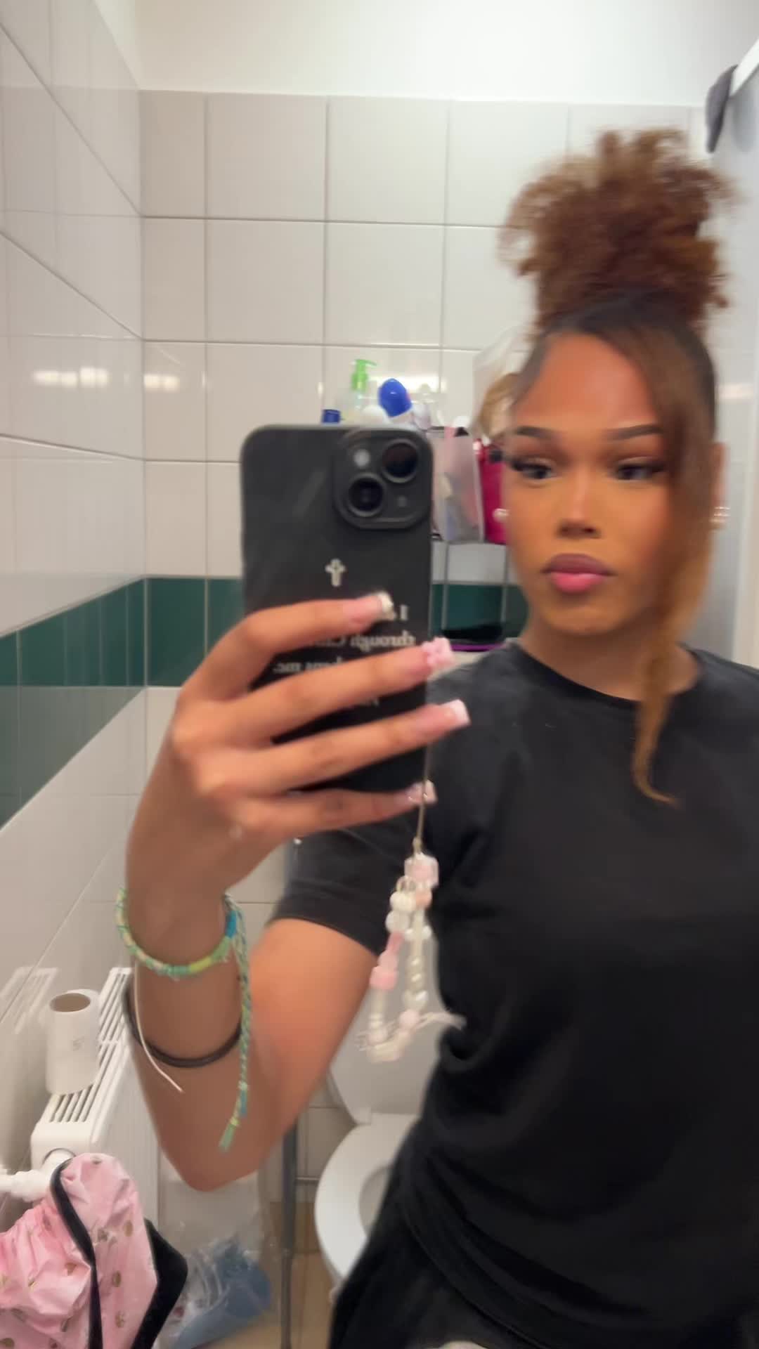 @𝐒𝐡𝐞𝐞𝐥𝐝𝐲🌸