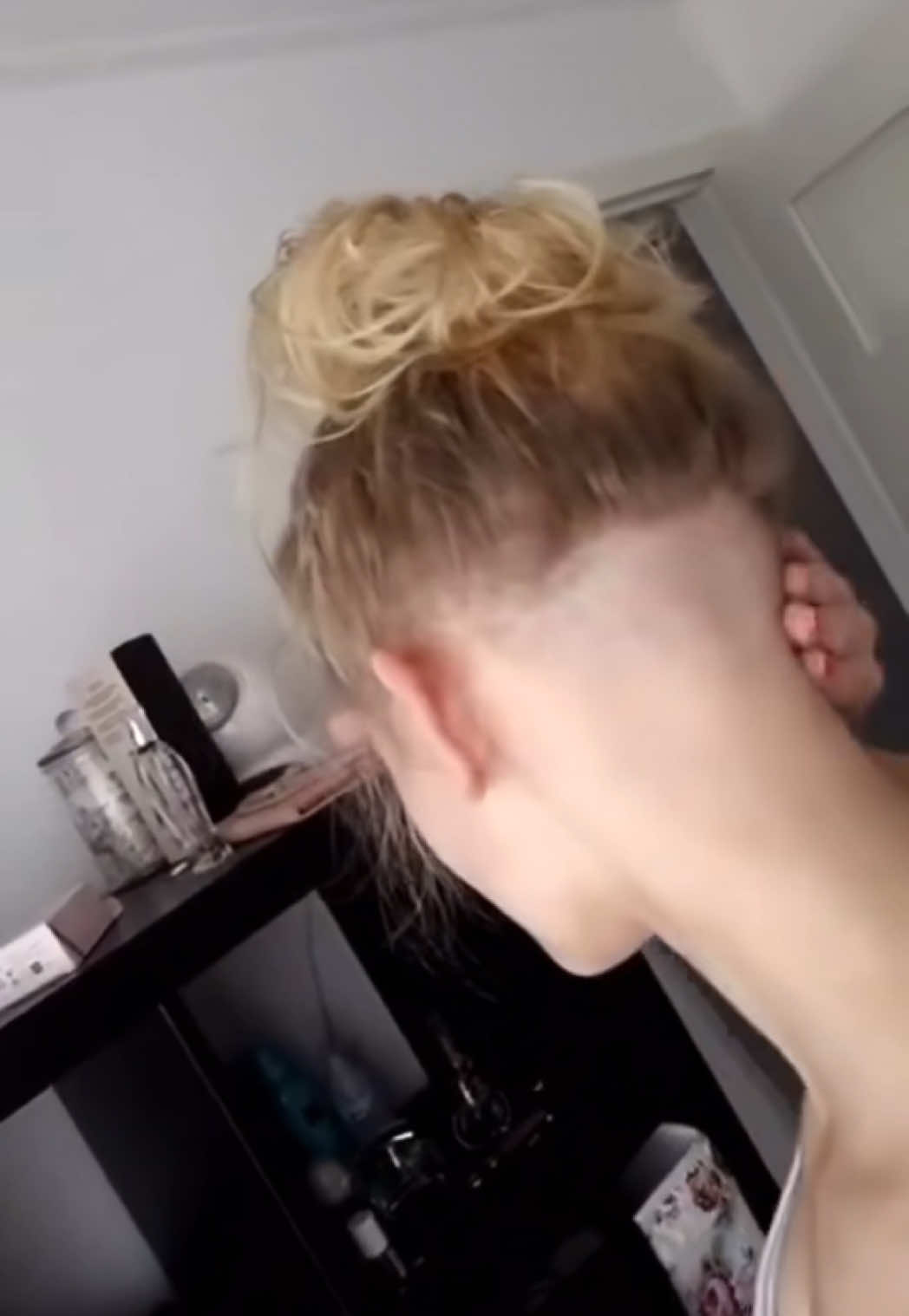 @Haircutgirls