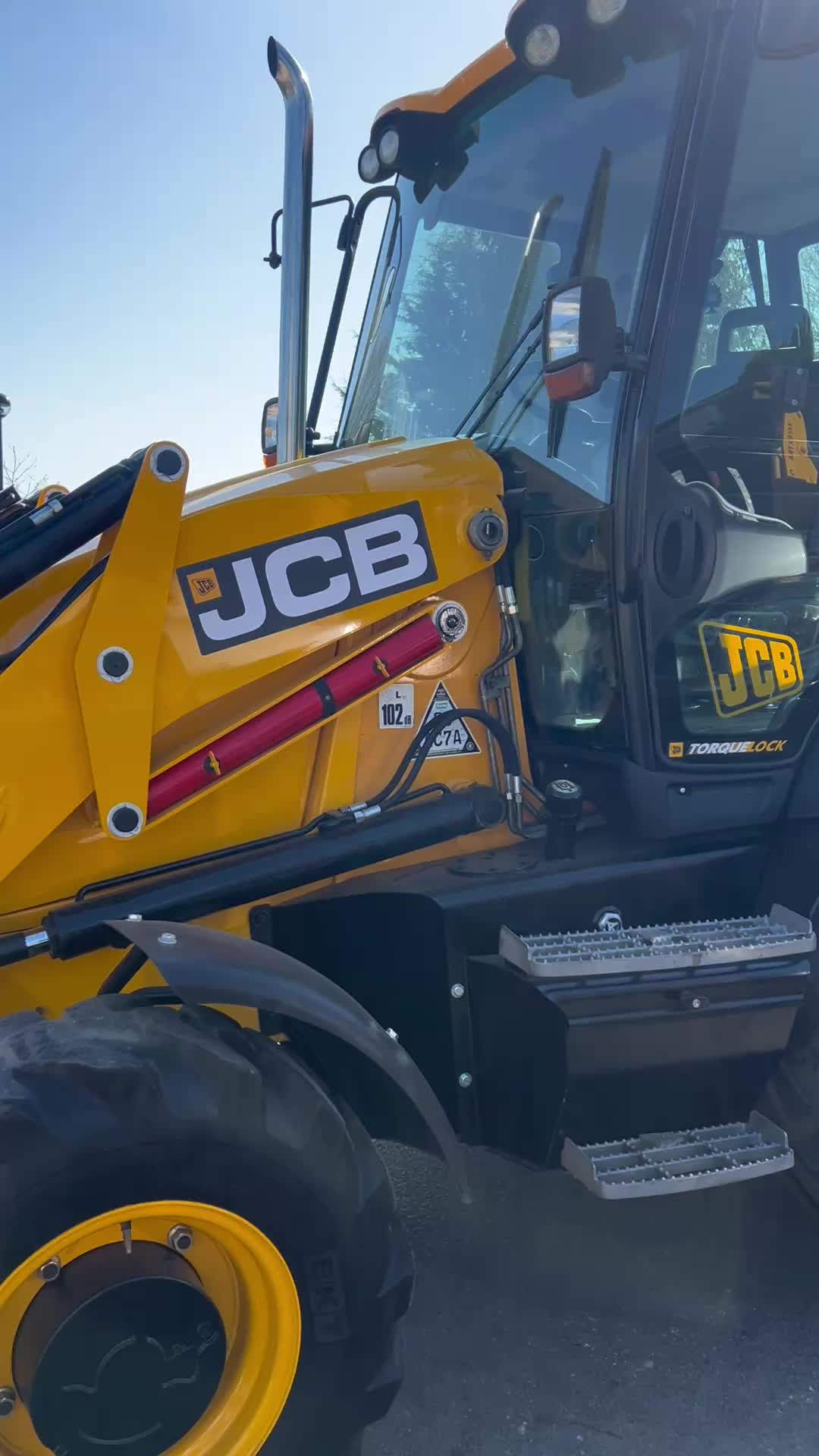 @Retro JCB