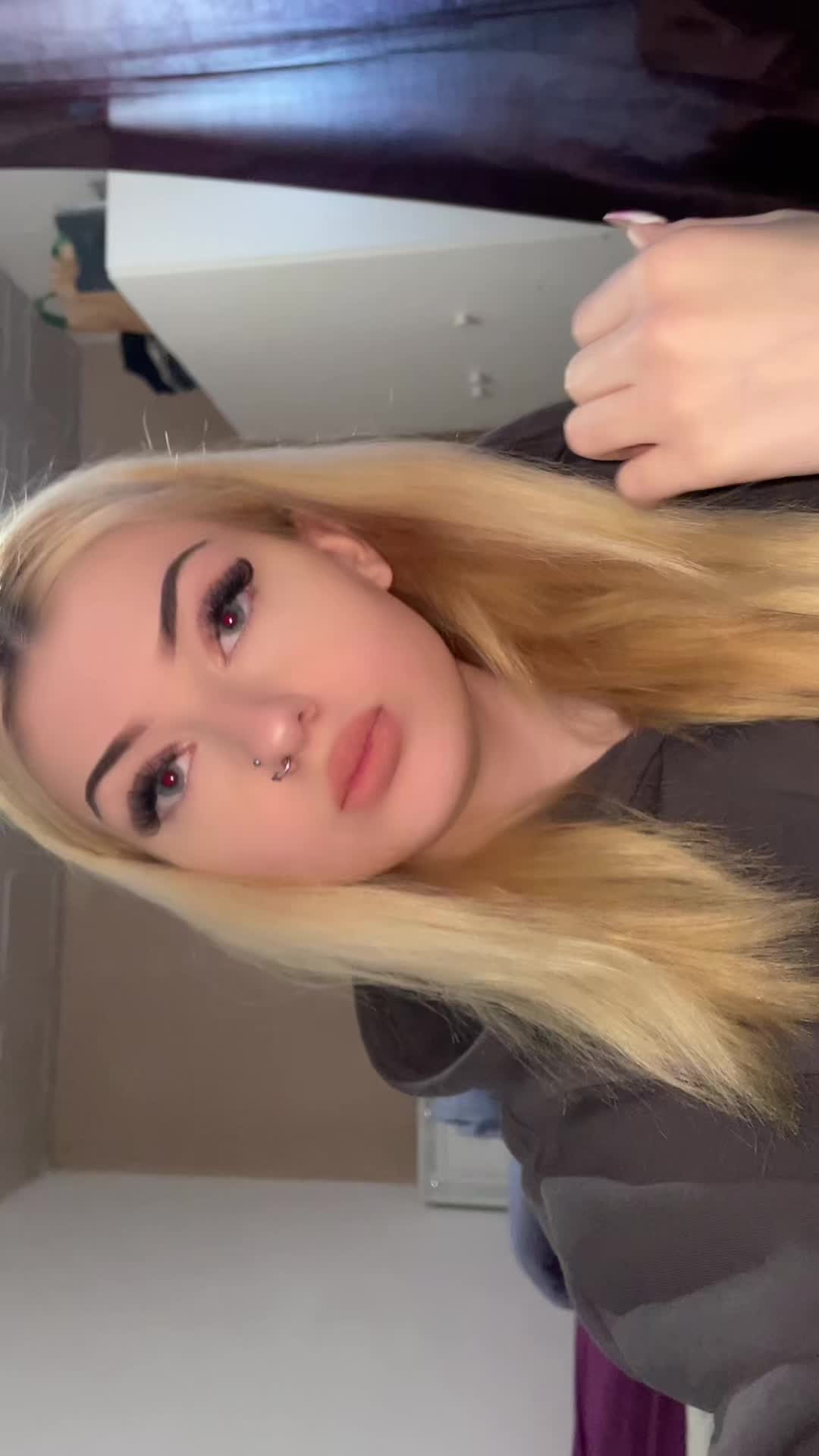 @sharlotina_