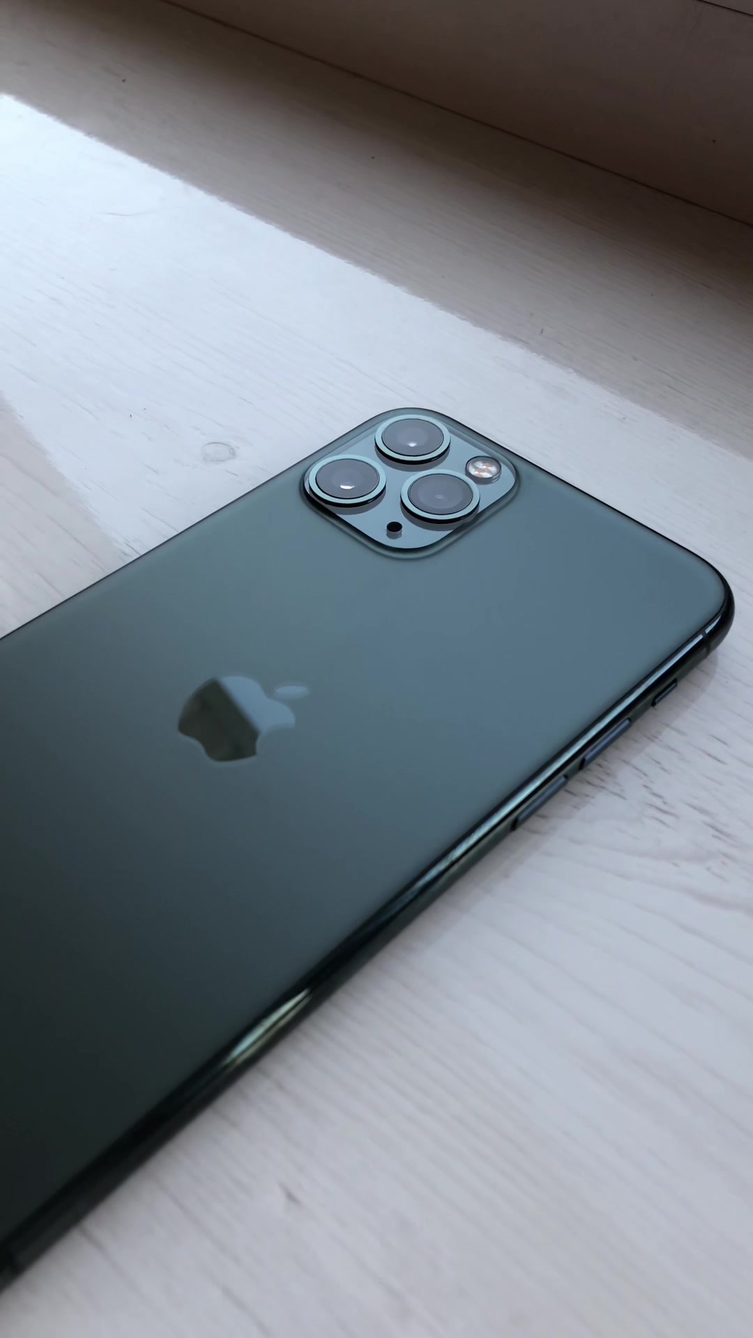 @iPhone 11 Pro hype