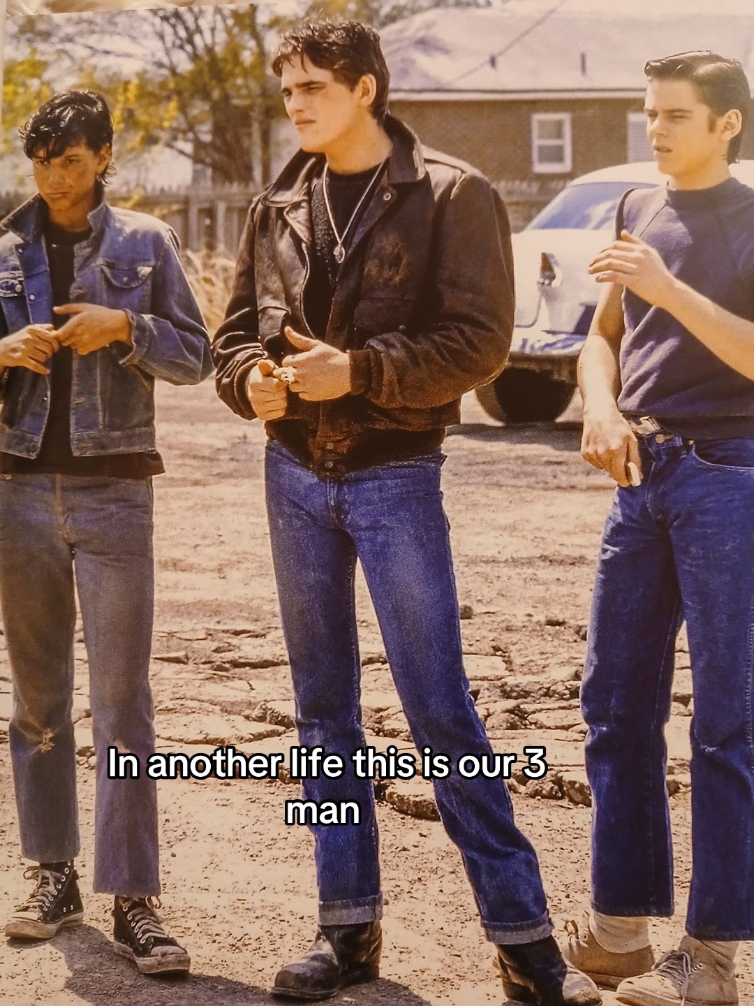 @The outsiders🌅