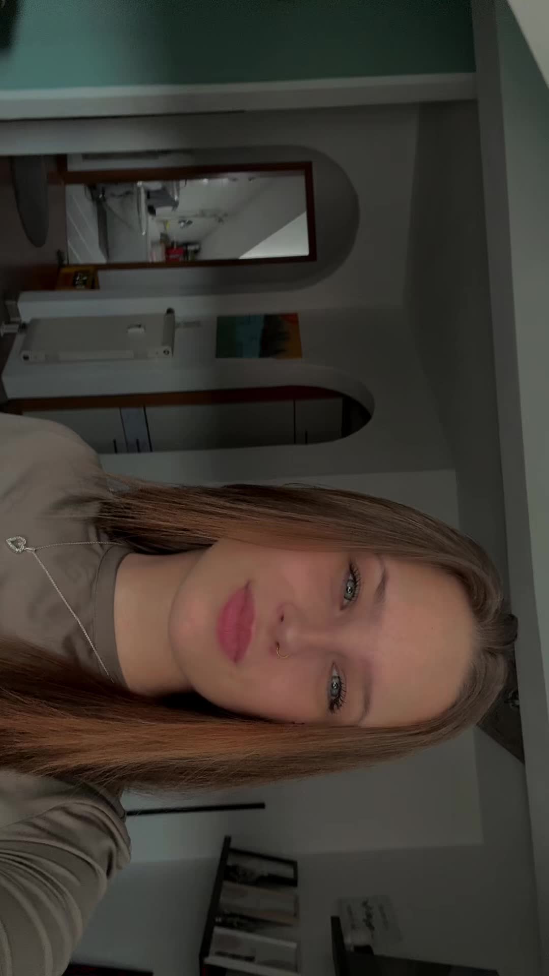 @Eileen✨🤍
