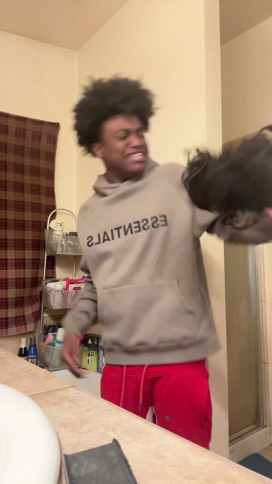 @Derrick_thecomediann