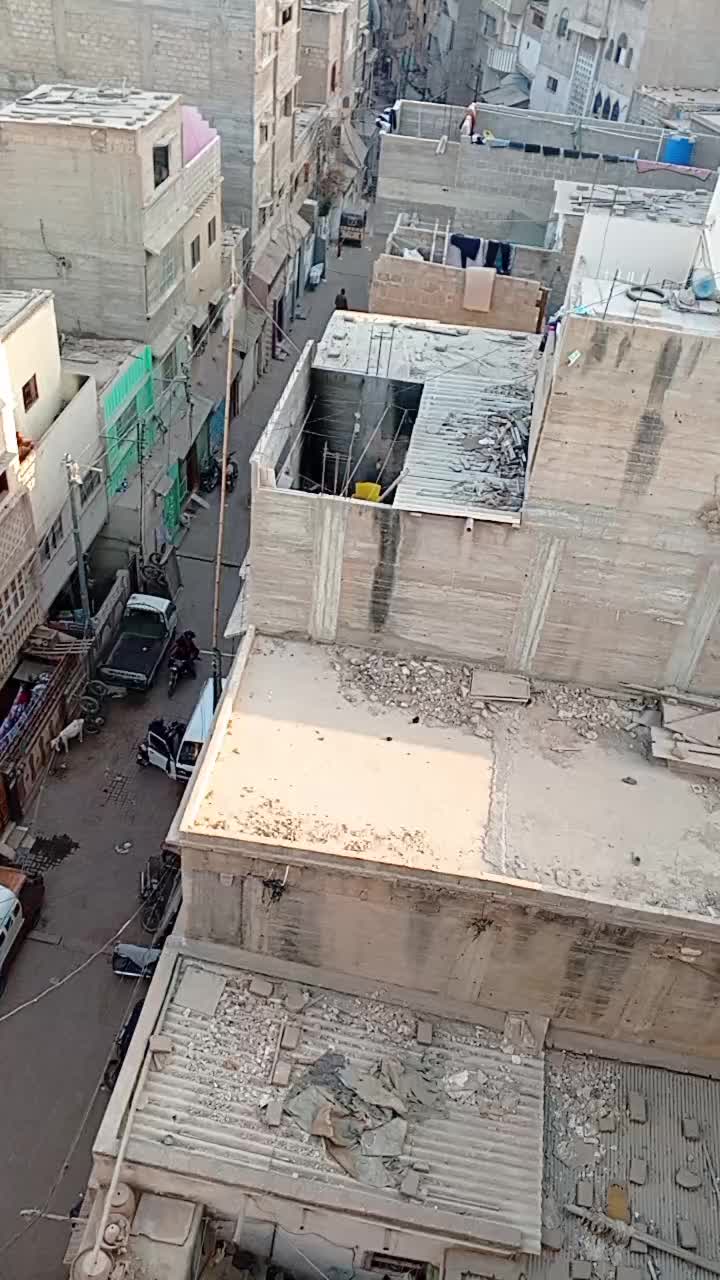 @Karachi quien
