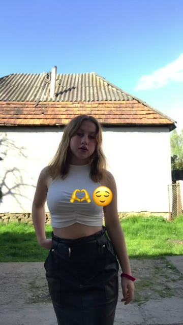 @T&ouml;rpilla