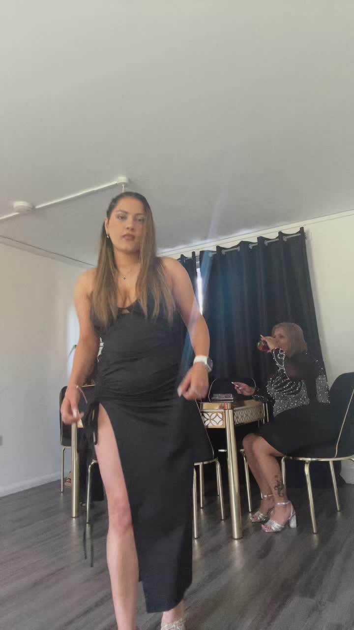 @Niki_03