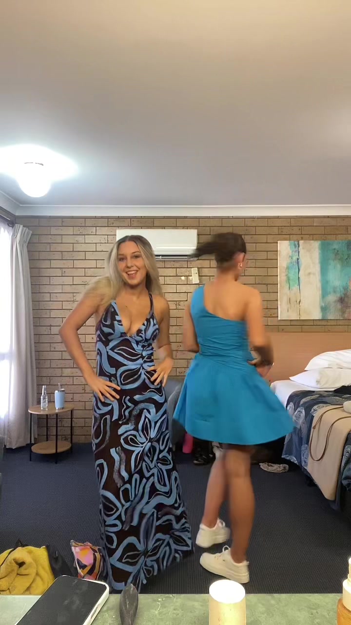 @Lara