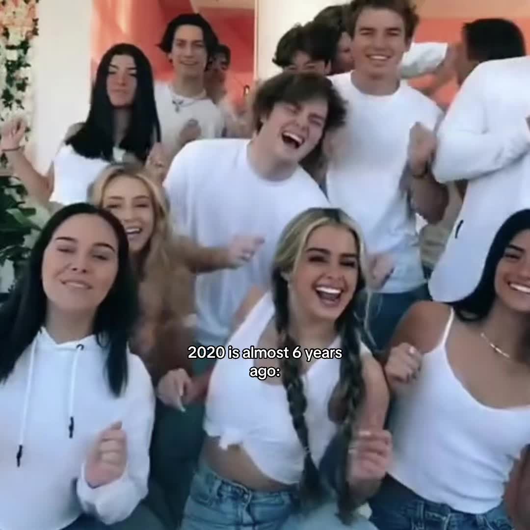 @⃟