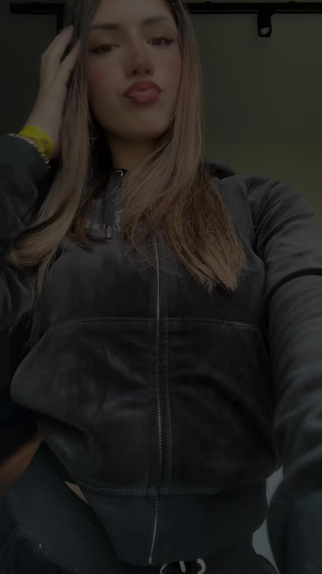 @🦦