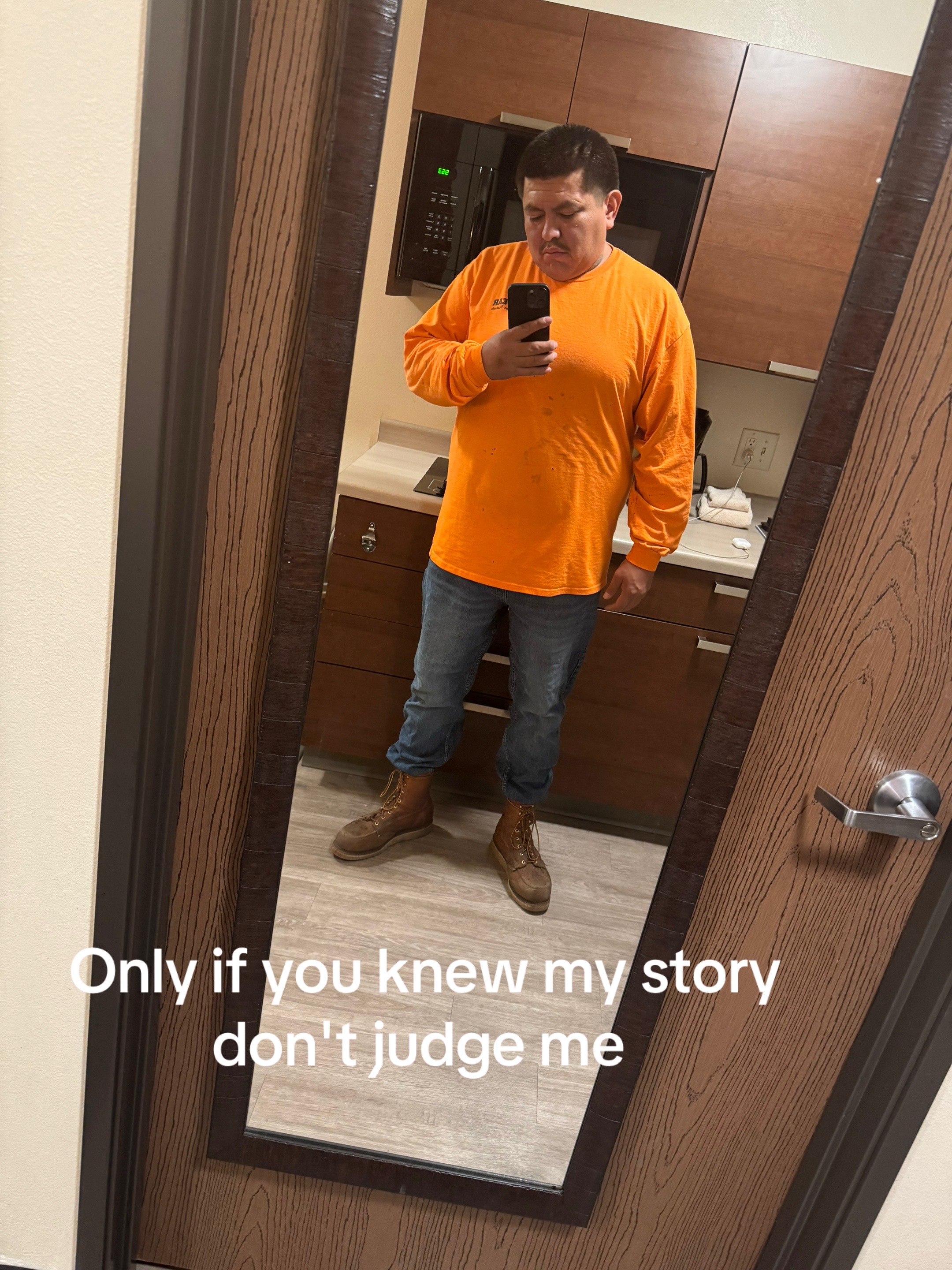 @Narrenboi
