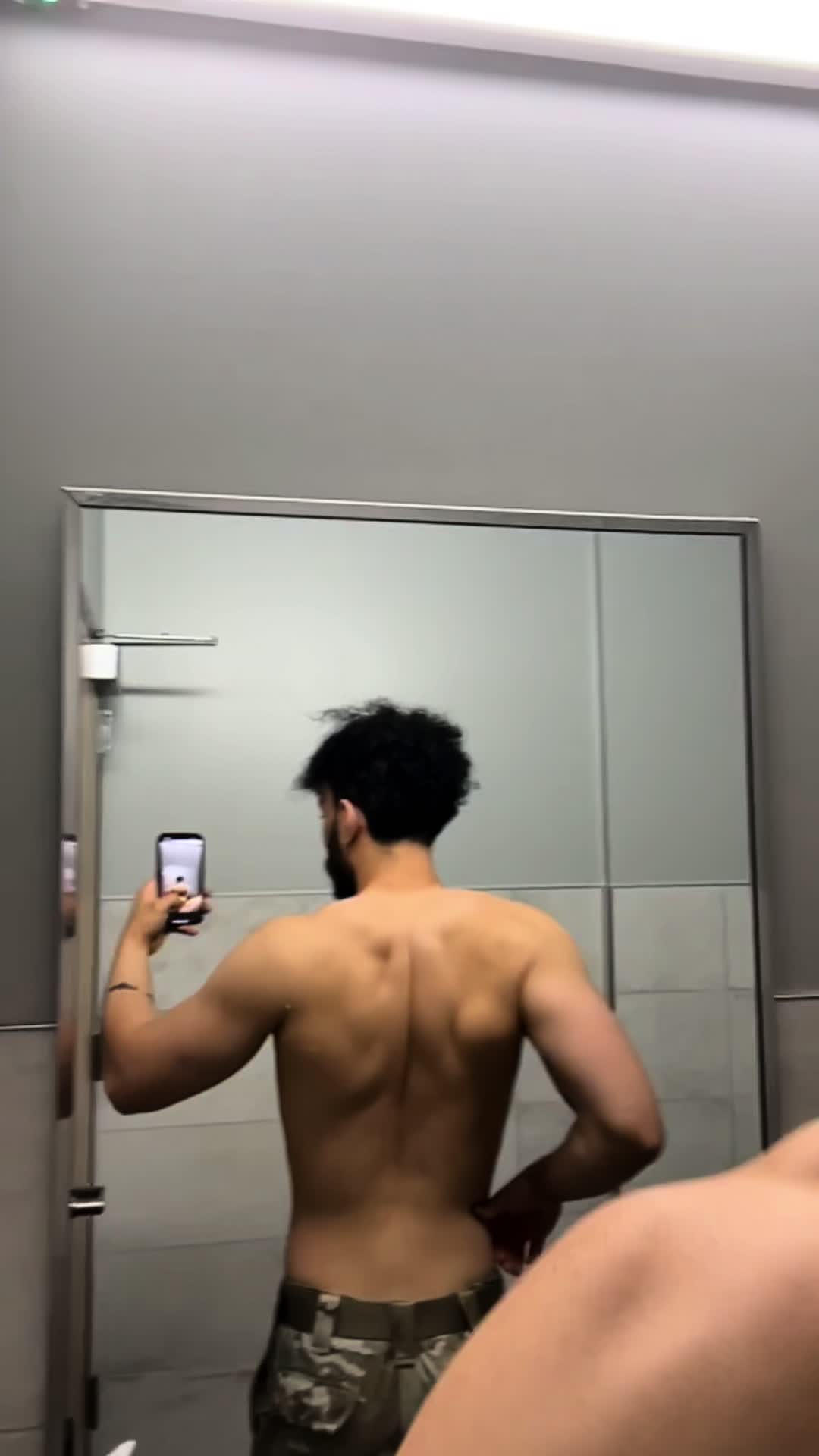 @Zo