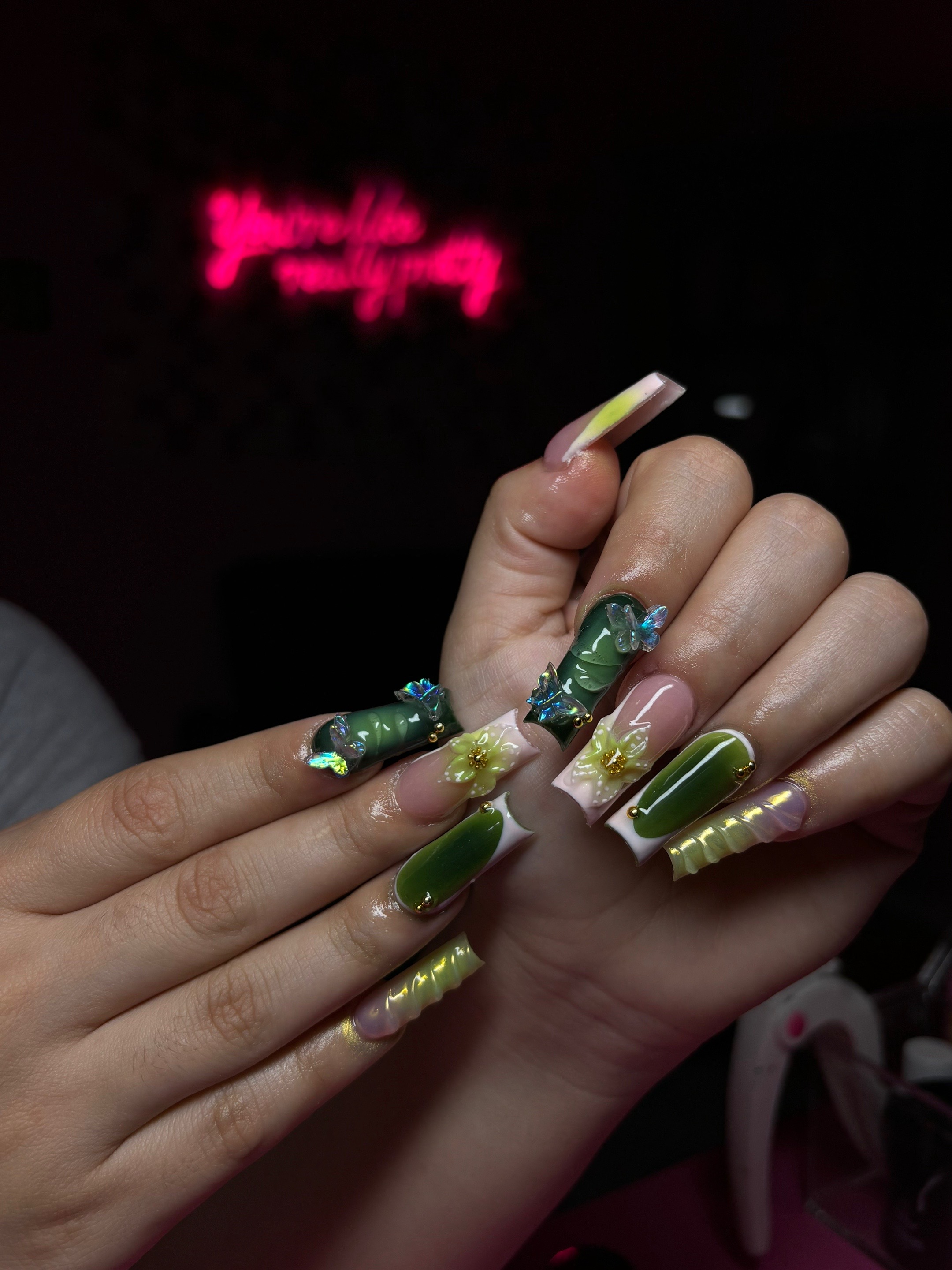 @davely&rsquo;s nails🩷