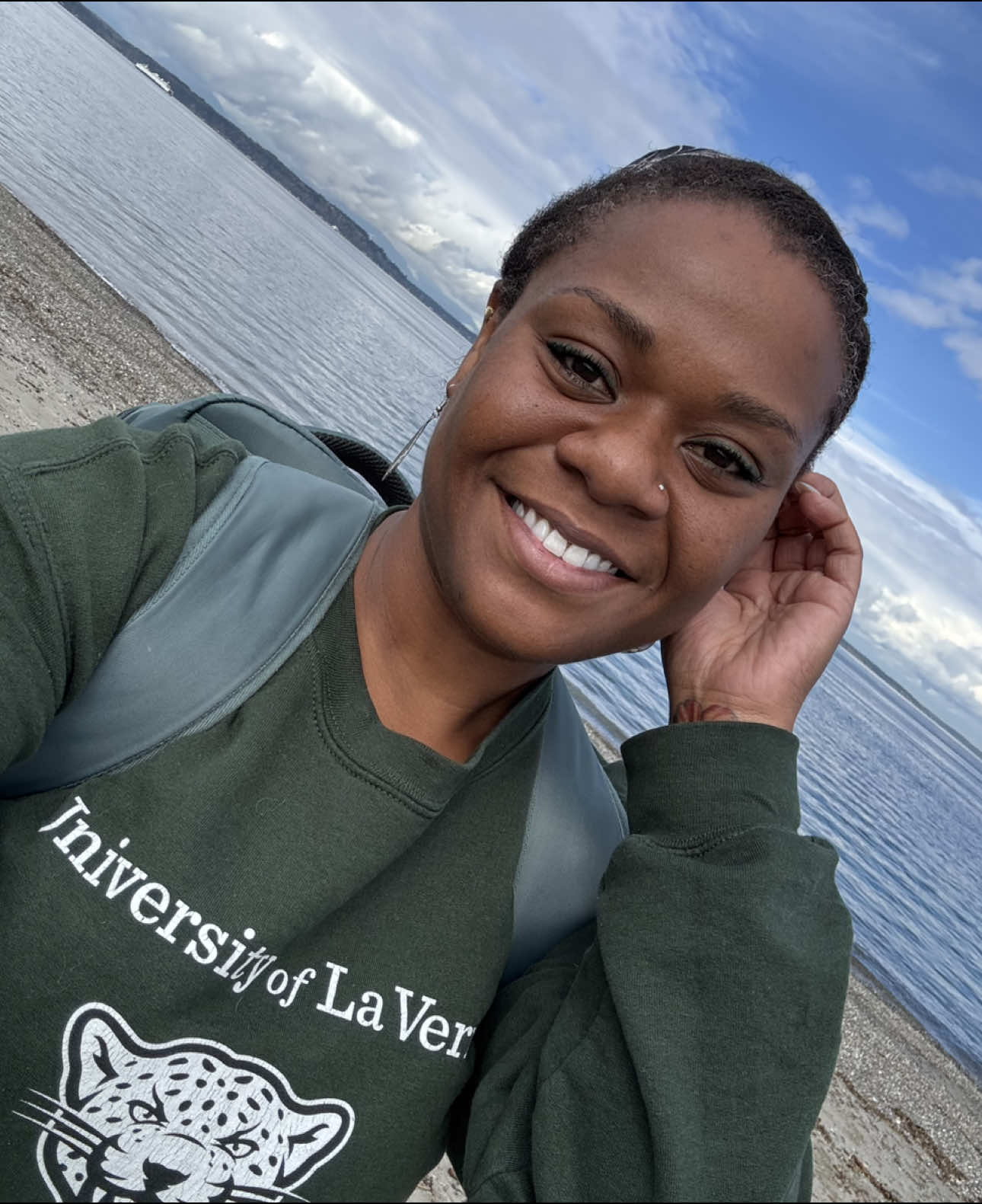 @chiyannewilliams