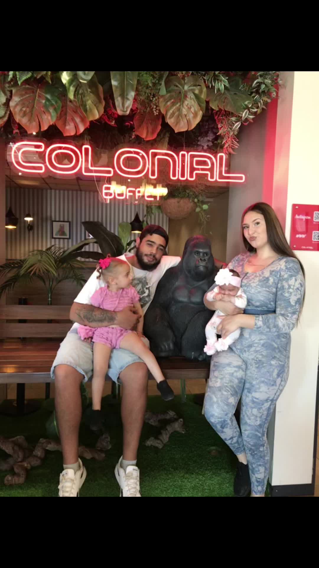 @Antonio y coraima