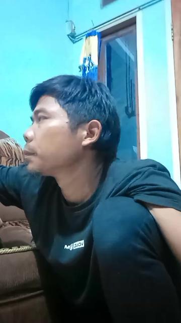 @yush
