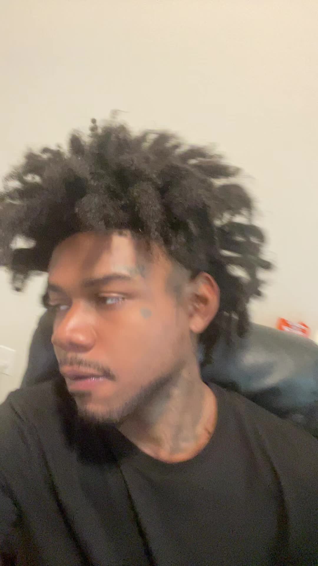 @STUNNA WIDIT 🪶