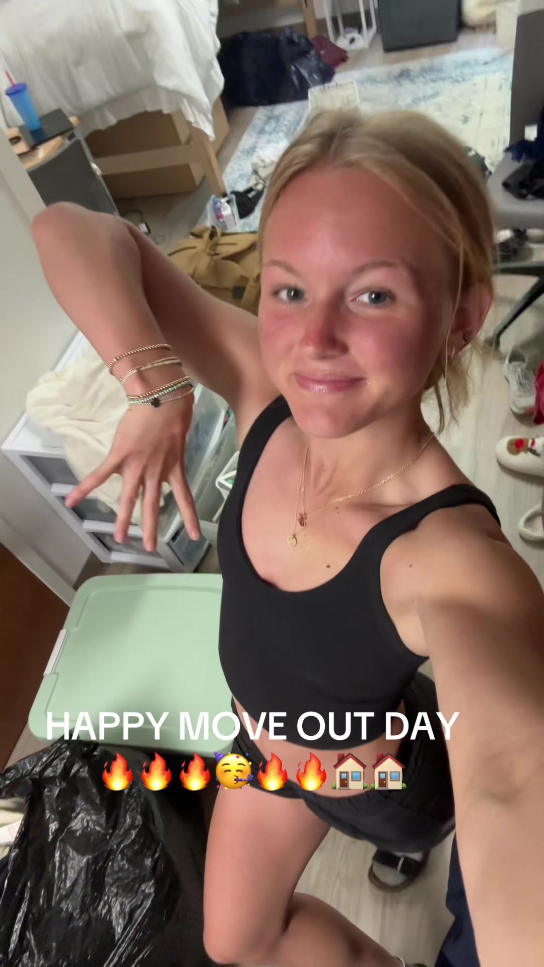 @sophie_wilde