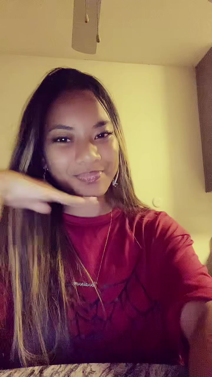 @lynncnom