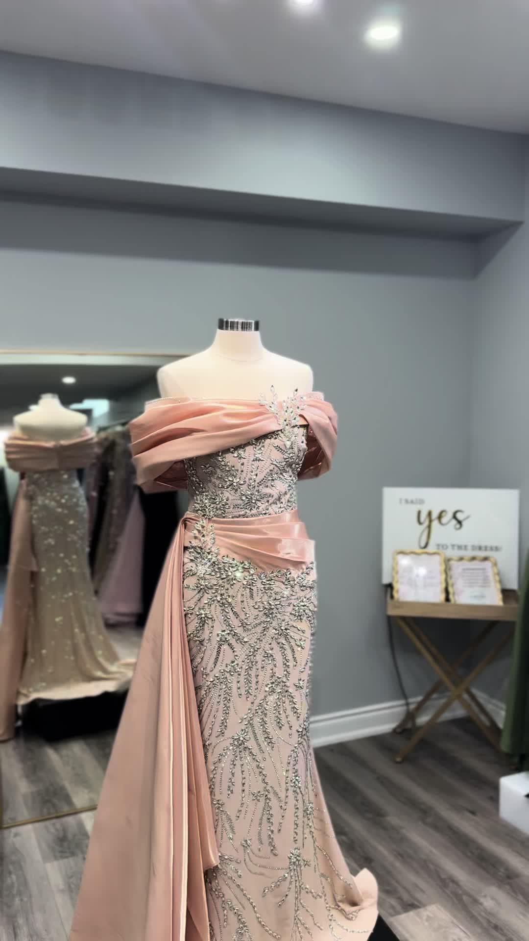 @Emerald Couture Dress Inc.
