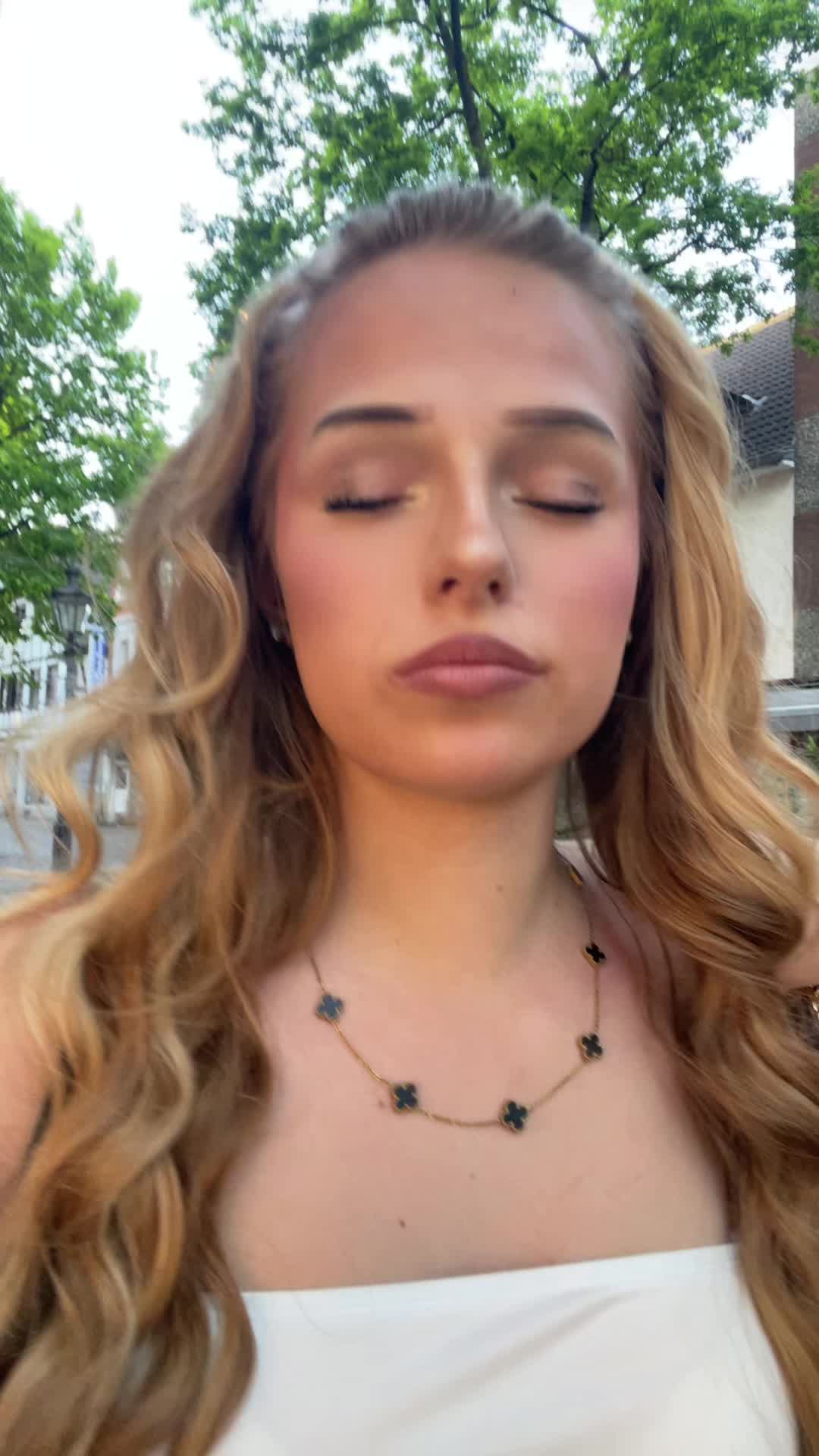 @𝐙𝐨𝐞𝐲