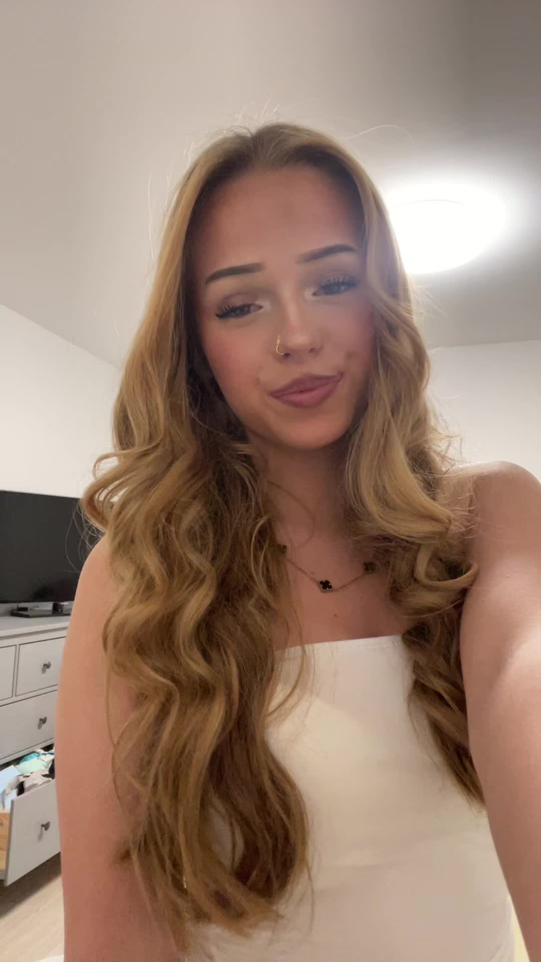 @𝐙𝐨𝐞𝐲