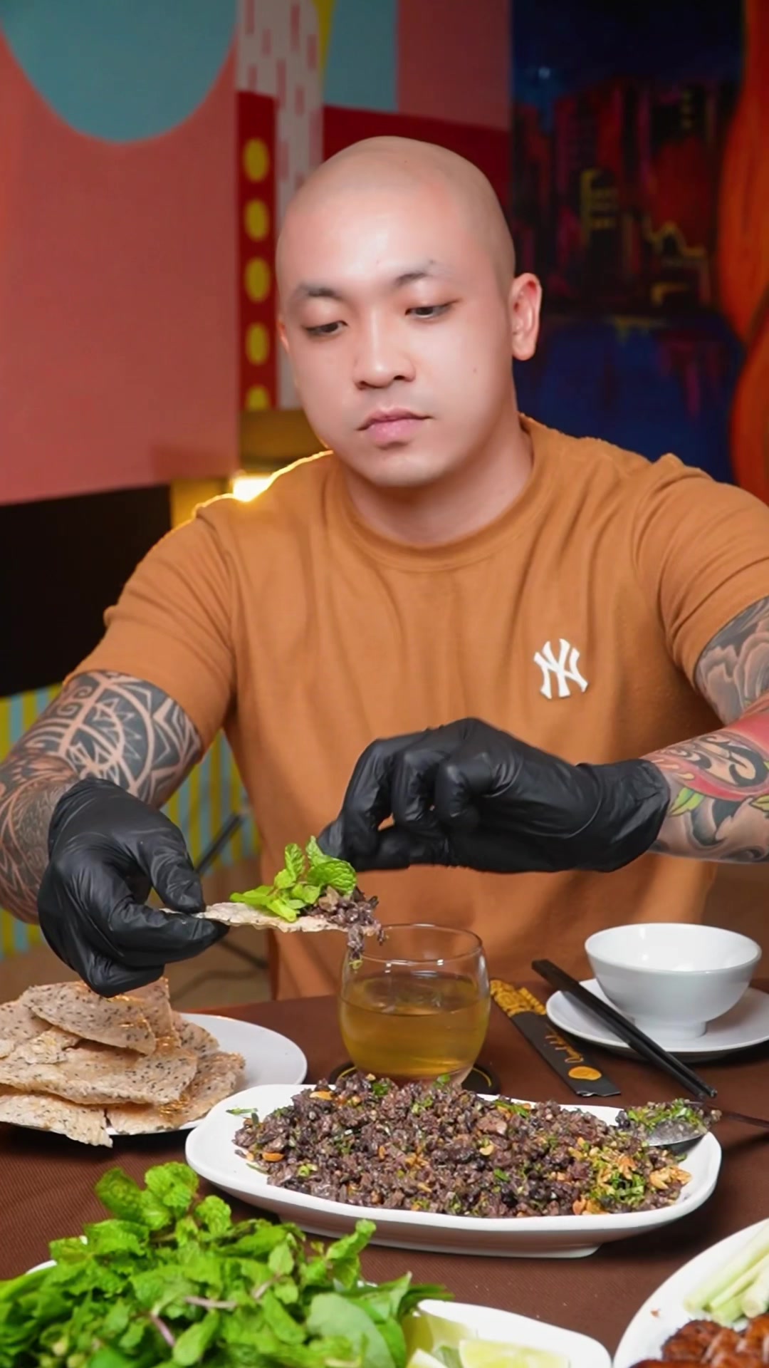 @Nh&agrave; H&agrave;ng Quỳnh Anh