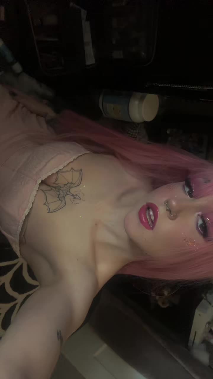 @Paige 🖤🕷️
