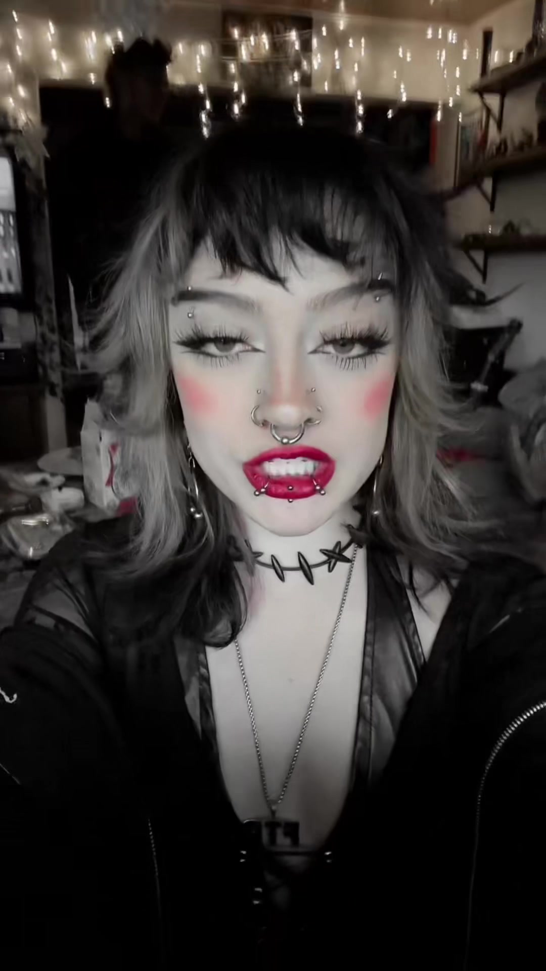 @batshitq6