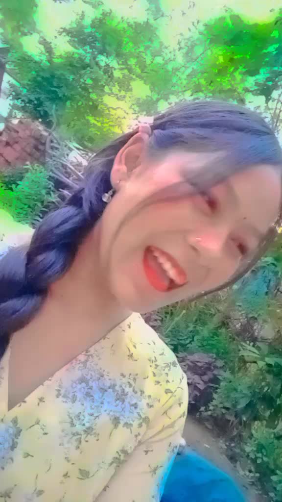 @Tharuniya__lady💖🤞