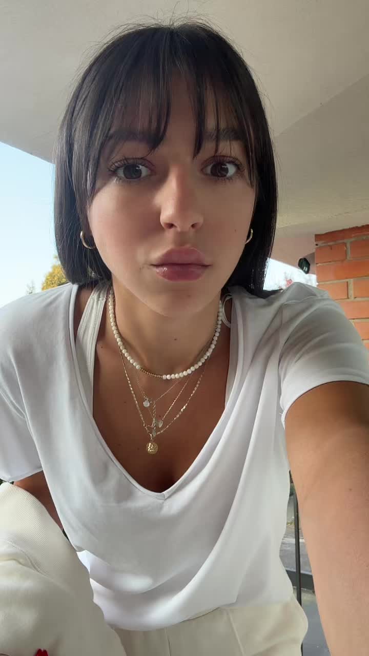 @elena