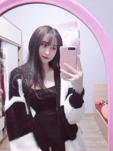 @B&iacute;ch Ngọc Huỳnh